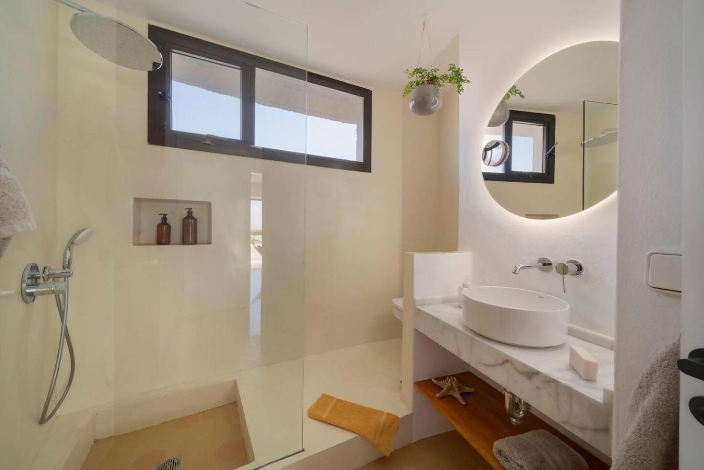 Lanzarote Famara Beach Bungalow Bagian luar foto